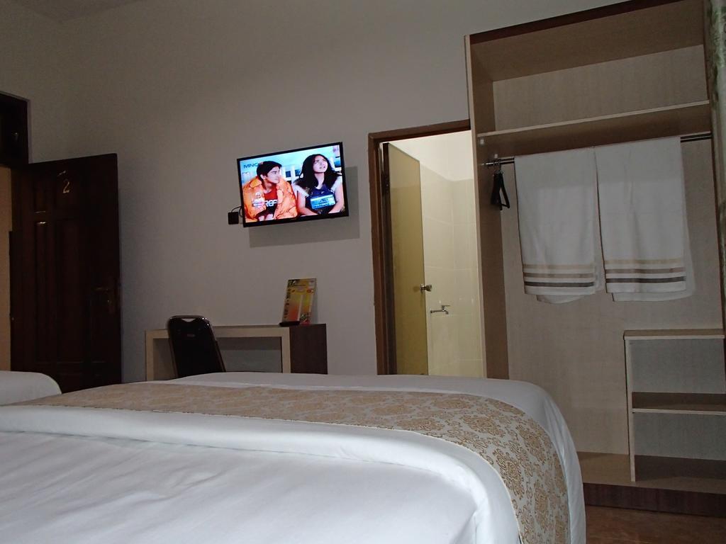 Shakila Guest House Malang Camera foto