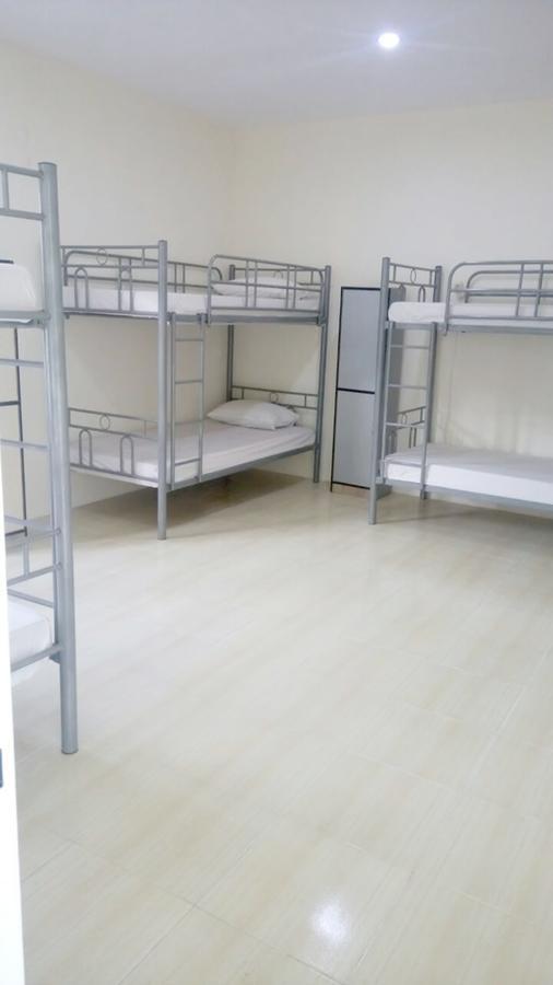 Shakila Guest House Malang Esterno foto